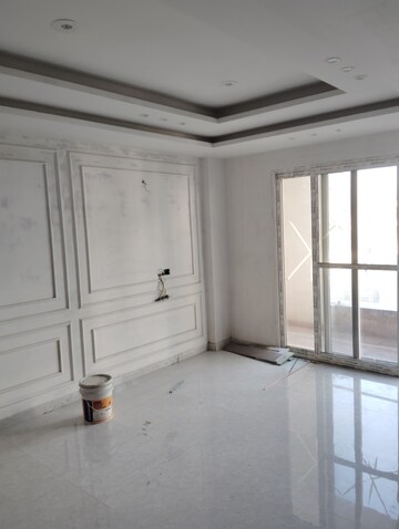 Room in 3 BHK Builder Floor at Sector 9 – for Sale