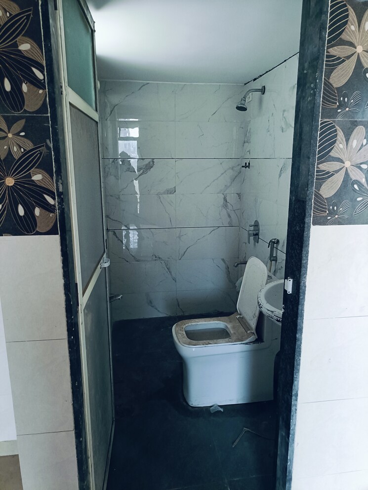 Bathroom, sudama-greens 1 Bedroom 600 Sq.Ft. Apartment In Diva Thane 7463437