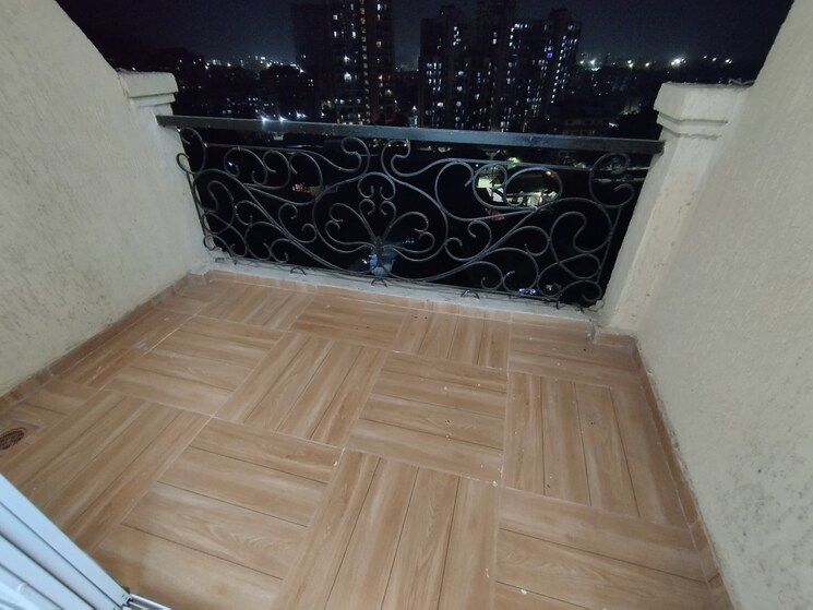 Balcony, bhagwati-skylon-mumbai 2 Bedroom 995 Sq.Ft. Apartment In Kalyan East Thane 7463562