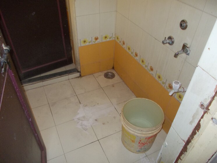 Bathroom, shree-sai-nandanvan-society 1 Bedroom 680 Sq.Ft. Apartment In Ambegaon Budruk Pune 7463601