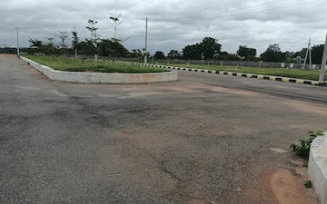 Plot For Sale in Neredment