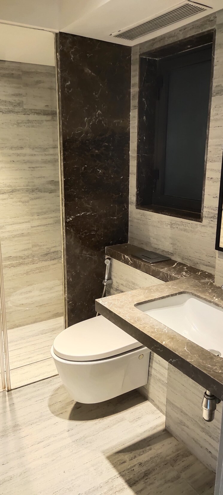 Bathroom, rustomjee-paramount 3 Bedroom 1450 Sq.Ft. Apartment In Khar West Mumbai 7463967