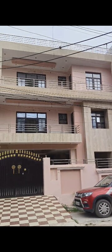 6+ BHK Independent House – Exterior View View at Gomti Nagar - for Sale