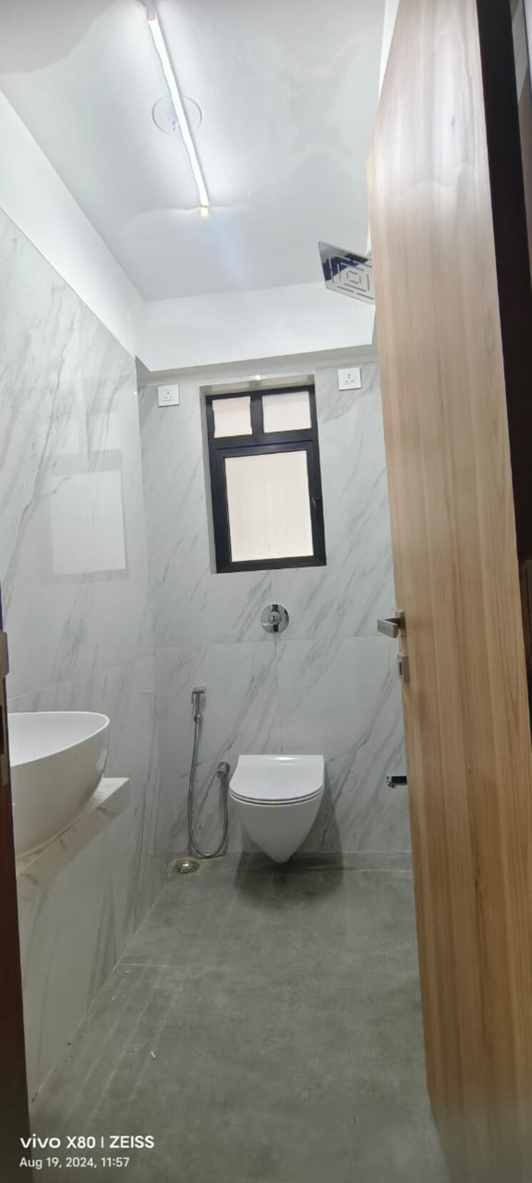Bathroom, is-the-palazzo 1 Bedroom 425 Sq.Ft. Apartment In Santacruz East Mumbai 7464091