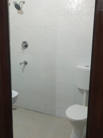 Bathroom in 2 BHK Villa at Kicha Road – for Sale