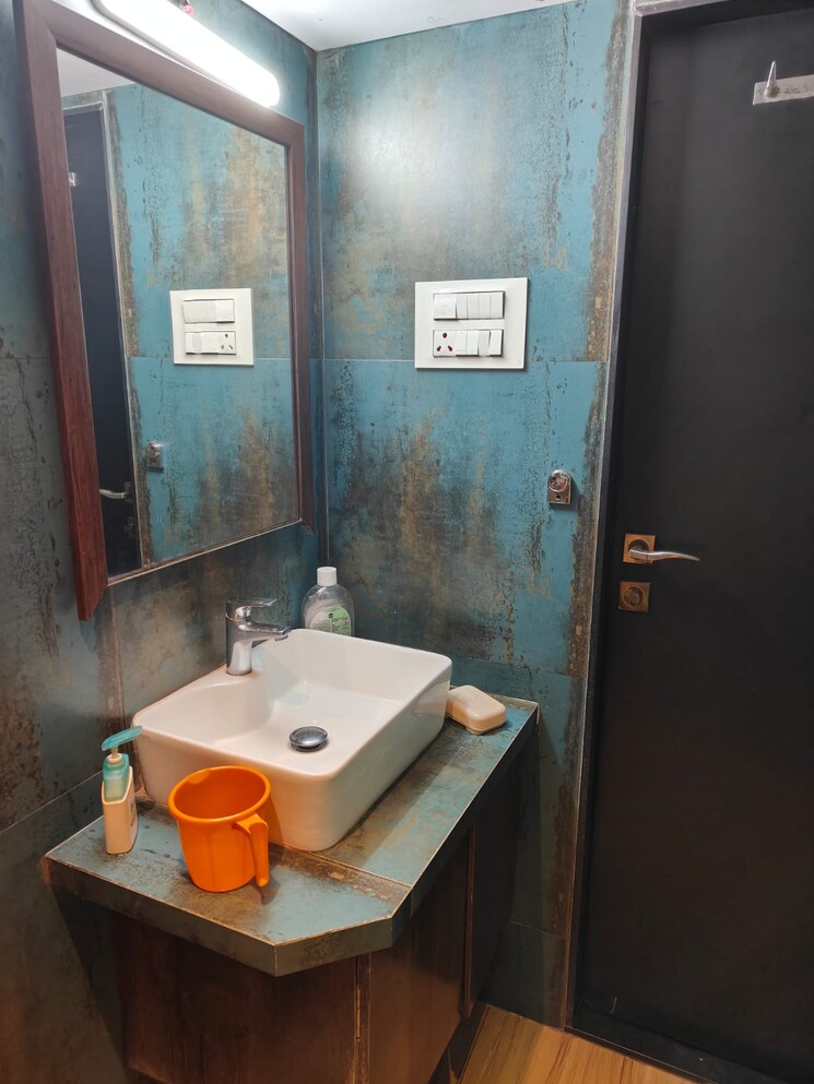 Bathroom, flower-queen 2 Bedroom 800 Sq.Ft. Apartment In Andheri West Mumbai 7464218