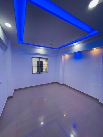 Room in 5 BHK Independent House at Gandhibagh – for Sale