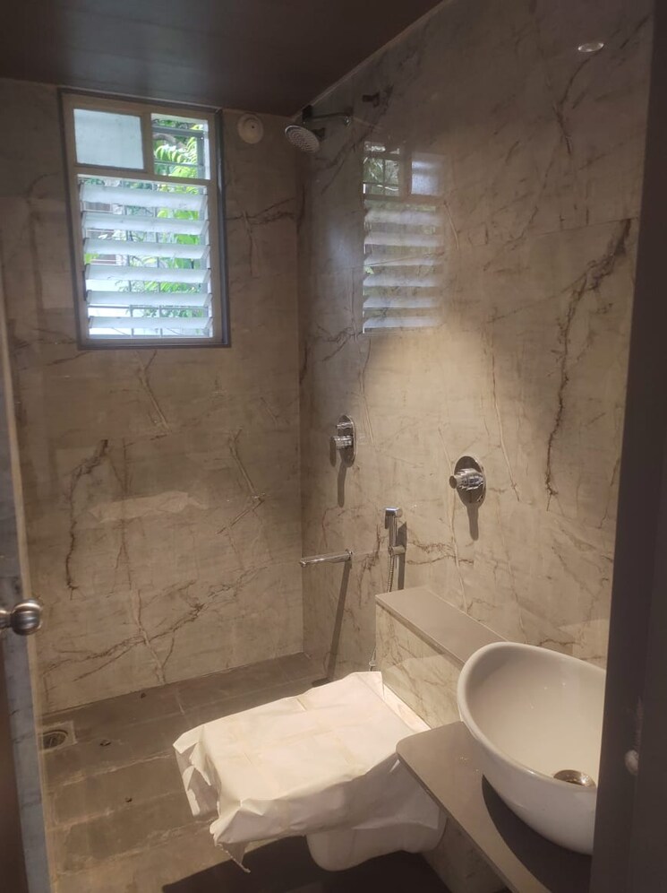 Bathroom, rohan-yogi-park 2 Bedroom 1250 Sq.Ft. Apartment In Baner Pune 7464309