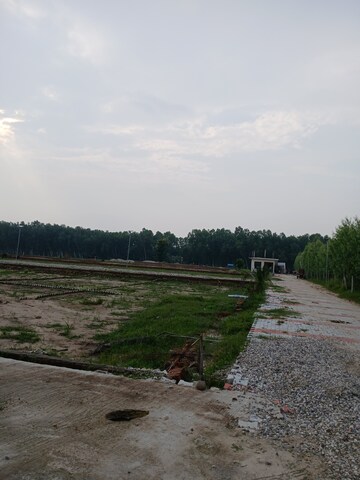  Plot – Exterior View View at Nehru Nagar - for Sale
