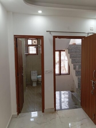 1 BHK Builder Floor For Resale in Vijay Enclave Delhi  7465278