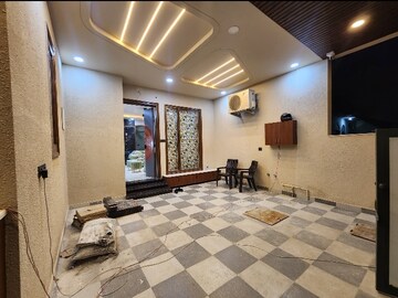 Parking in 4 BHK Villa at Ajmer Road – for Sale