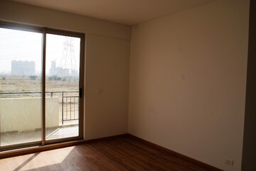 Room in 2 BHK Apartment at Vatika Xpressions, Sector 88b – for Sale