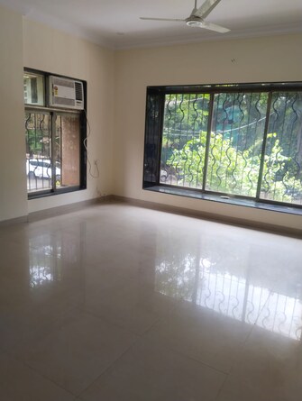 3 BHK Apartment For Resale in Kripa Nidhi Building Juhu Mumbai  7466058