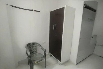 Furnished Amenities in  Pg at Sector 130 – for Rent