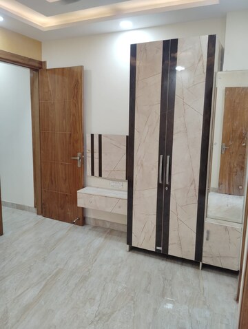 Room in 2 BHK Builder Floor at Vasundhara Sector 1 – for Sale