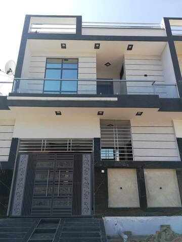 3.5 BHK Independent House For Sale in Amehra Adipur