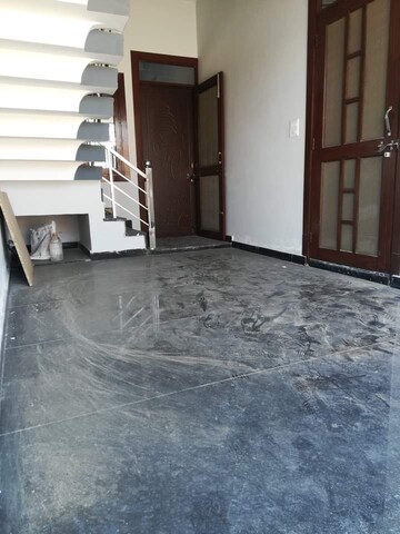 Room in 3.5 BHK Independent House at Amehra Adipur – for Sale