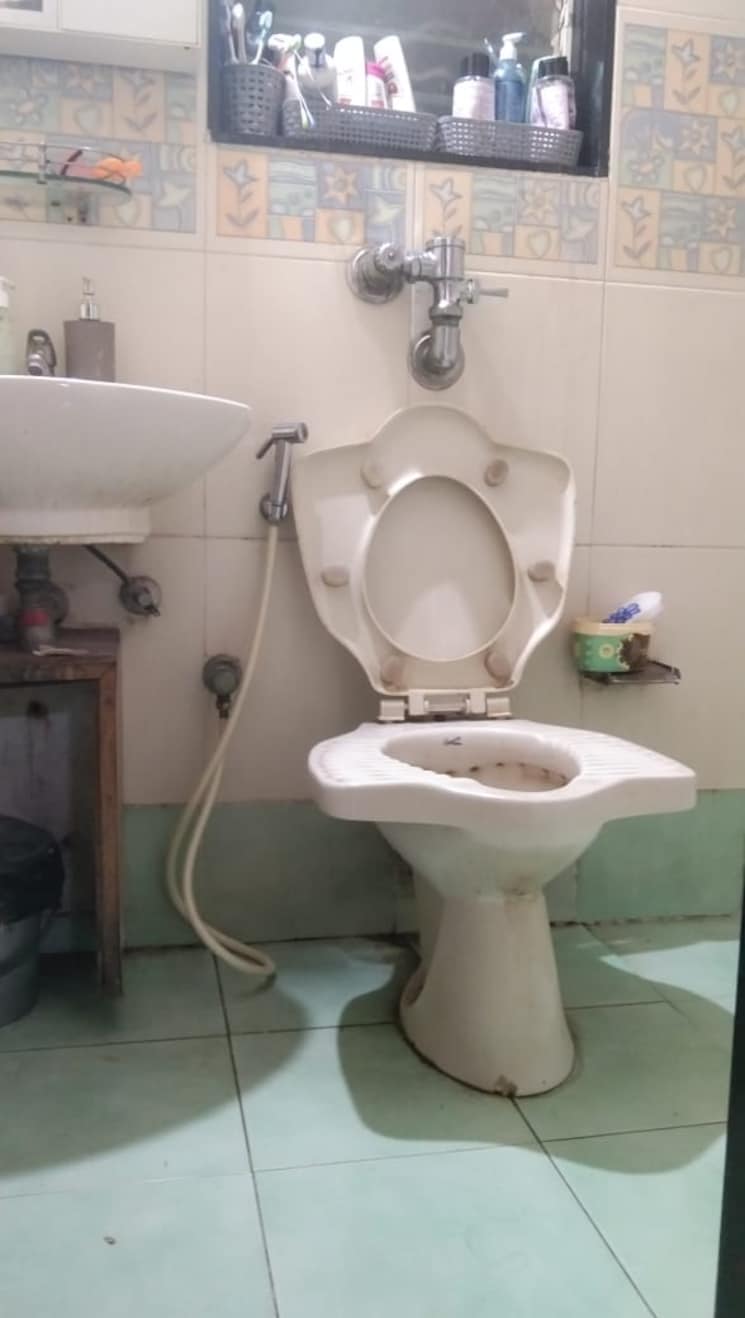 Bathroom, dosti-acres-aster 2 Bedroom 1268 Sq.Ft. Apartment In Wadala East Mumbai 7466640