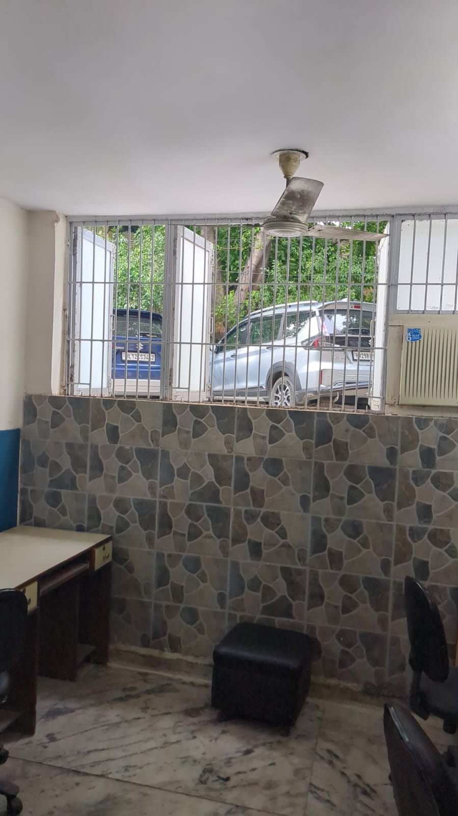 2 BHK Builder Floor For Sale in Chittaranjan Park