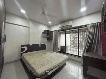 2 BHK Apartment For Rent in Yari Road Mumbai  7466976