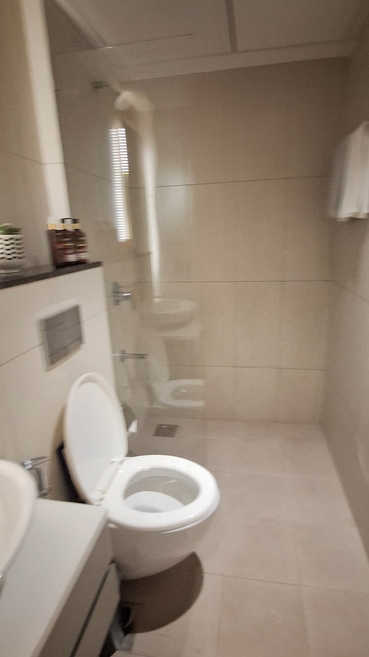 Bathroom, mahindra-vista 2 Bedroom 812 Sq.Ft. Apartment In Kandivali East Mumbai 7467165