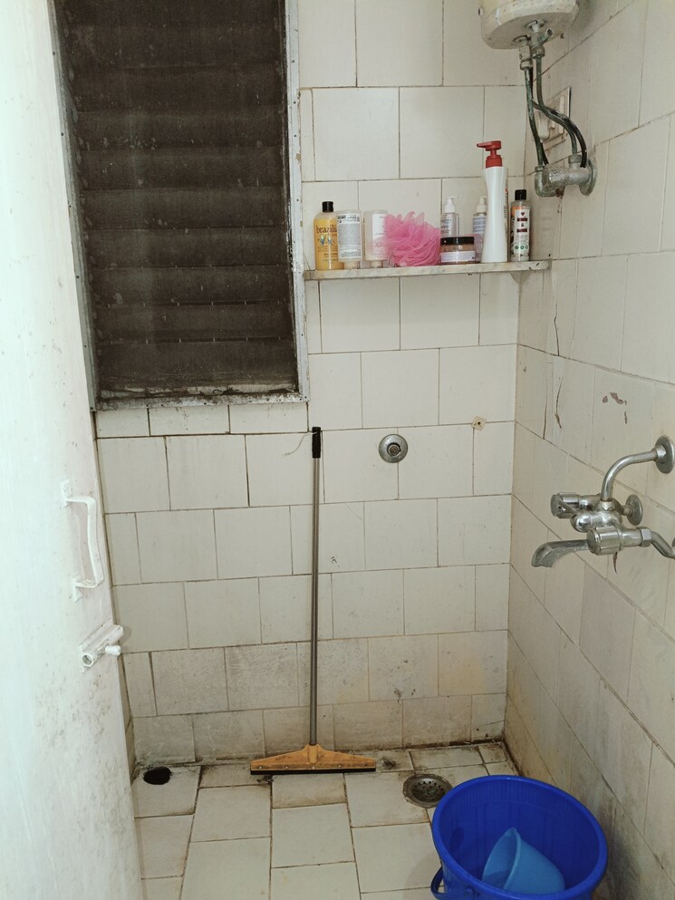 Bathroom, avillion-greenfields-co-op-housing-society 1 Bedroom 350 Sq.Ft. Apartment In Jogeshwari East Mumbai 7467178
