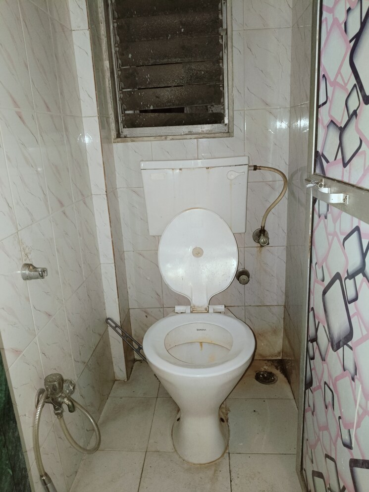 Bathroom, avillion-greenfields-co-op-housing-society 1 Bedroom 350 Sq.Ft. Apartment In Jogeshwari East Mumbai 7467178