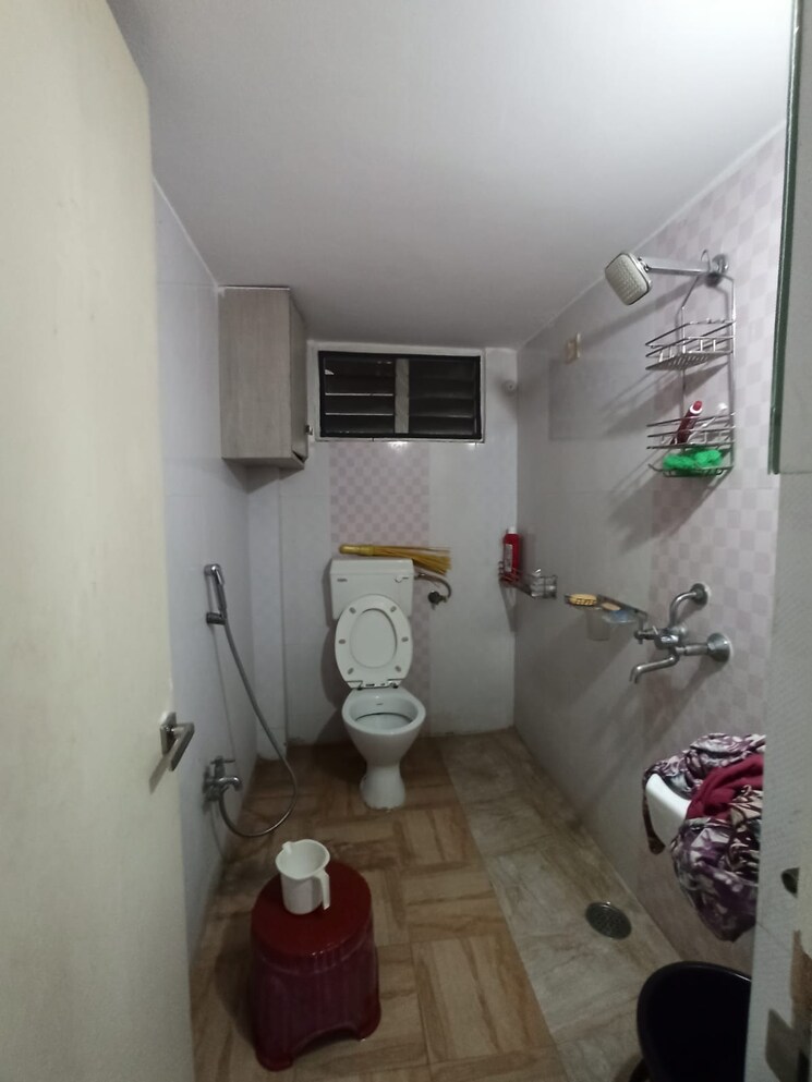 Bathroom, sri-devi-towers 2 Bedroom 818 Sq.Ft. Apartment In Ashok Nagar Vijayawada 7467191