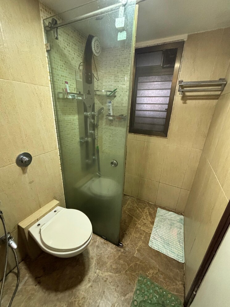 Bathroom, lake-home 3 Bedroom 1189 Sq.Ft. Apartment In Powai Mumbai 7467286