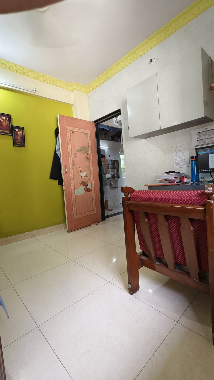 Living Room, rajas-chs-manesha-nagar 1 Bedroom 850 Sq.Ft. Apartment In Manesha Nagar Thane 7467614