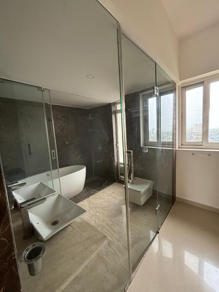 Bathroom, dosti-imperia-phase-i 4 Bedroom 1715 Sq.Ft. Apartment In Ghodbunder Road Thane 7467956