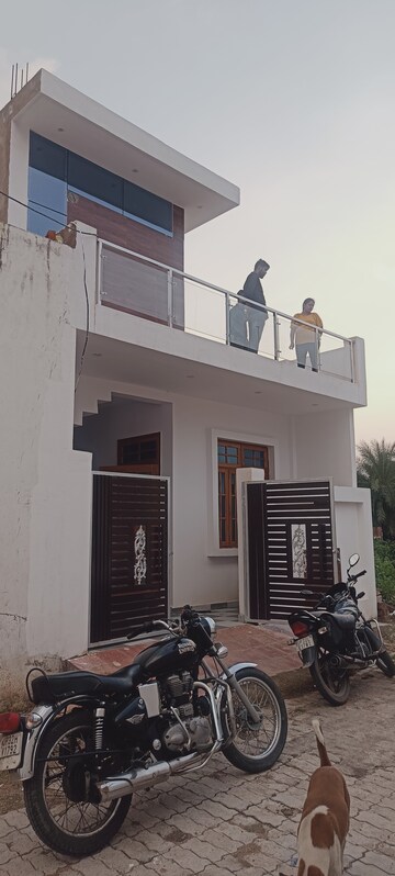 2 BHK Independent House For Sale in Chinhat