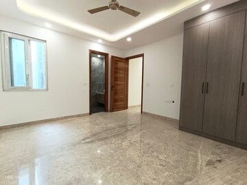 Room in 3 BHK Builder Floor at Vasant Kunj – for Sale