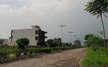 Plot For Sale in Altus Prime, North Mullanpur