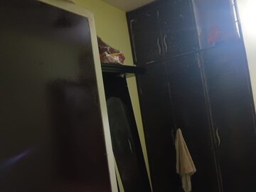 Furnished Amenities in 1.5 BHK Builder Floor at Dwarka Mor – for Sale