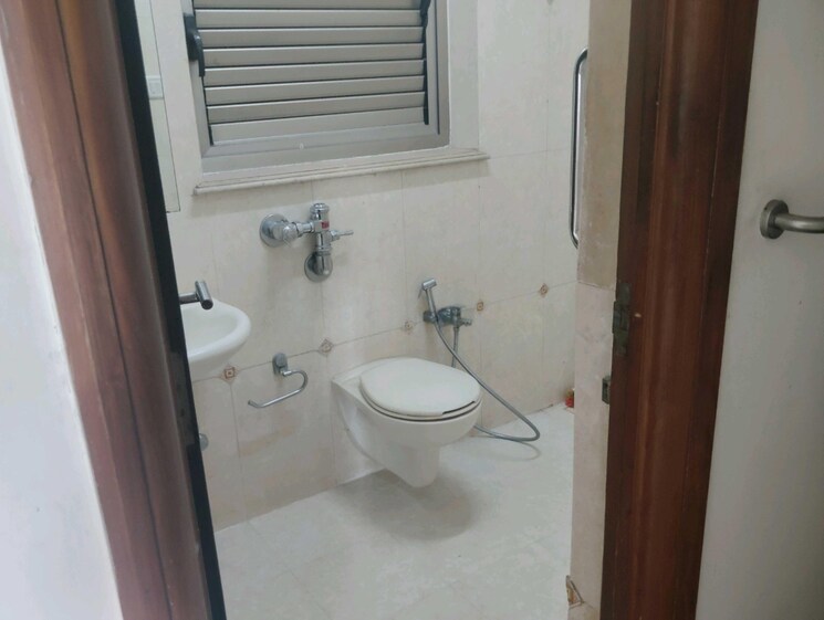 Bathroom, marathon-nextzen-era 4 Bedroom 1900 Sq.Ft. Apartment In Lower Parel Mumbai 7468622