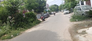 Parking in 3 BHK Independent House at Sharda Nagar – for Sale