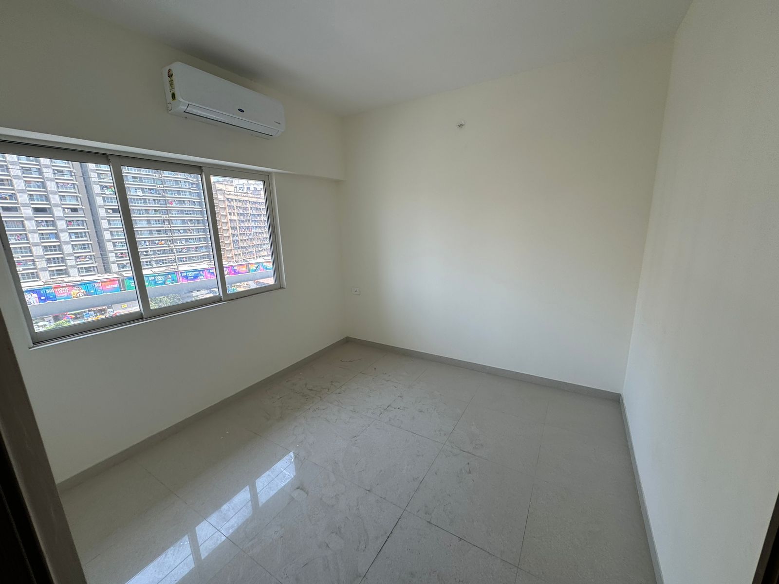 2 BHK Apartment For Rent in Omkar Signet Malad East Mumbai  7469071