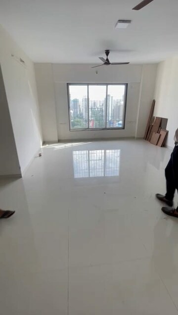 Room in 3 BHK Apartment at Ashwamedh Ashwa Platinum, Mulund West – for Sale
