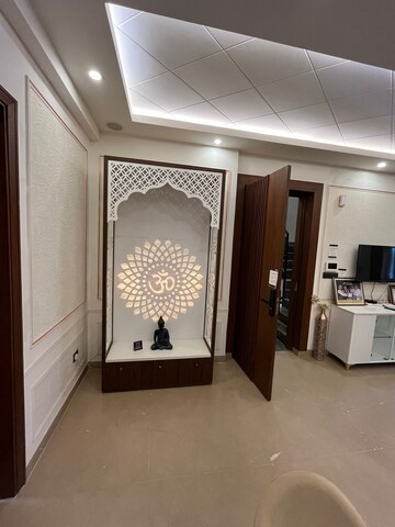 Building Lobby in 3 BHK Builder Floor at Anant Raj Ashok Estate, Sector 63a – for Sale