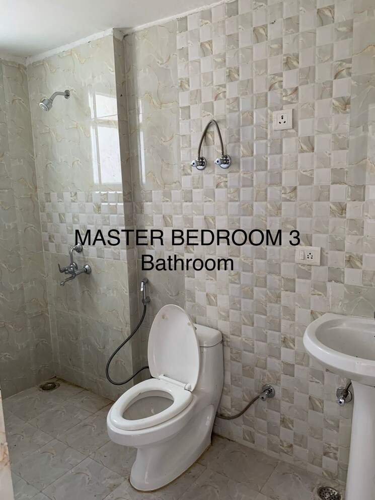 Bathroom, ansal-royal-heritage 4 Bedroom 1385 Sq.Ft. Apartment In Sector 70 Faridabad 7469532