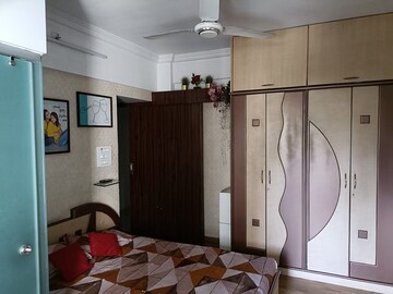 Room in 3 BHK Apartment at Jay Balaji CHS, Nerul Sector 6 – for Sale