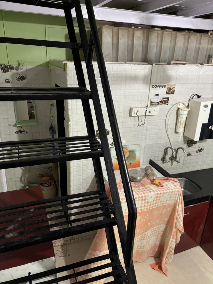 Kitchen, sinhgarjana-chs 1 RK 500 Sq.Ft. Independent House In Savarkar Nagar Thane 7469620