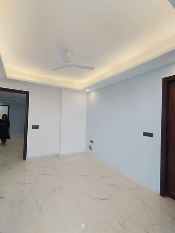 Room in 3 BHK Builder Floor at Chattarpur – for Sale