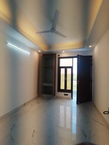 Room in 3 BHK Builder Floor at Chattarpur – for Sale