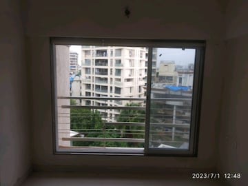 Room in 1 BHK Apartment at Amardeep Mahal, Vile Parle East – for Rent