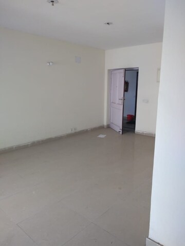 Room in 2 BHK Apartment at BPTP Princess Park, Sector 86 – for Sale