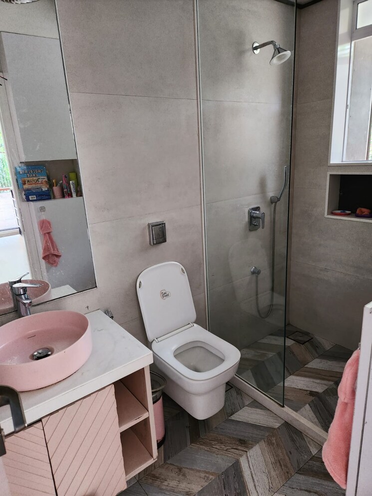 Bathroom, satchit-anand 4 Bedroom 3800 Sq.Ft. Apartment In Khar West Mumbai 7470038