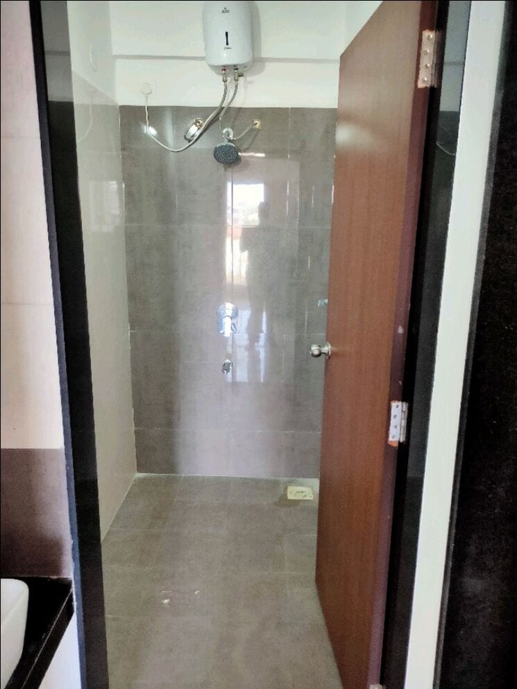 Bathroom, shraddha-twin-tower 1 Bedroom 418 Sq.Ft. Apartment In Wakad Pune 7470079