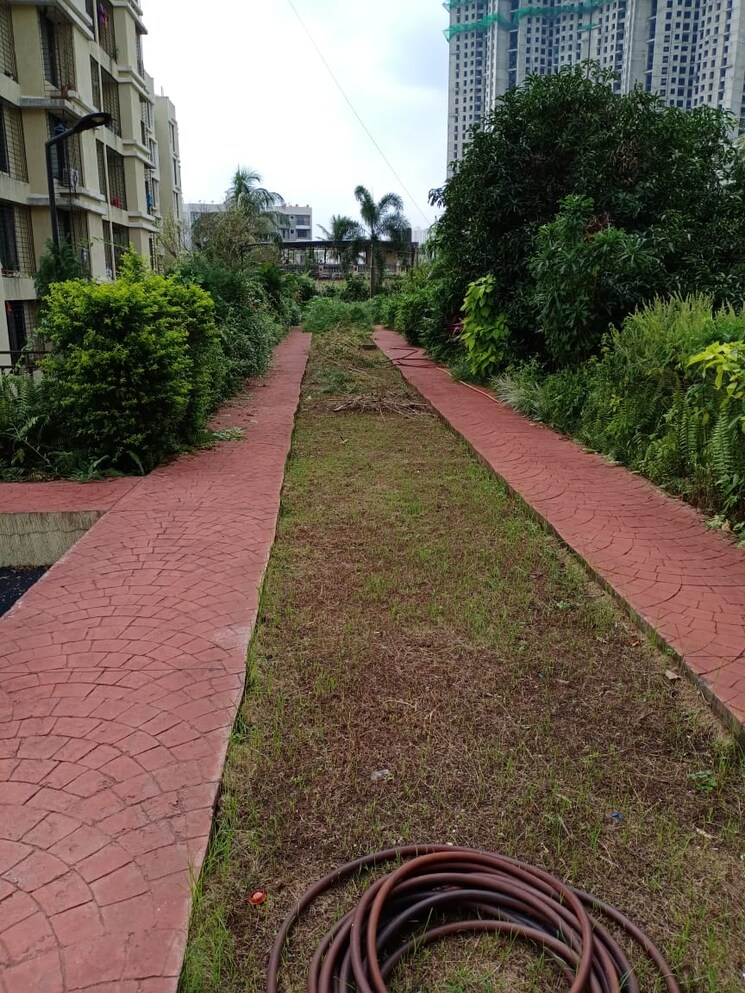 Garden, dss-mahavir-estella 1 Bedroom 432 Sq.Ft. Apartment In Ghodbunder Road Thane 7470463